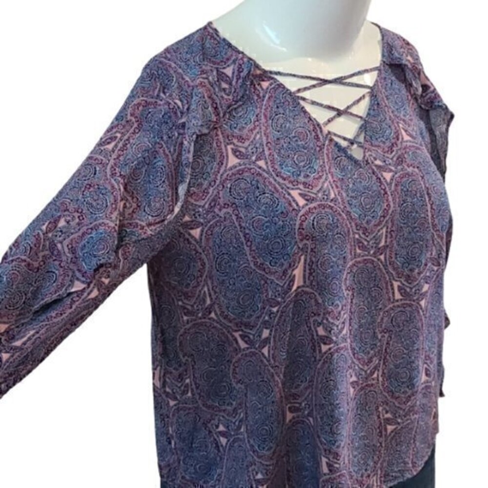 [A.N.A] V-Neck Ruffle Sleeve Paisley Top - Size XL